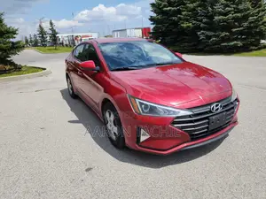 Hyundai Elantra SE 2019 Red