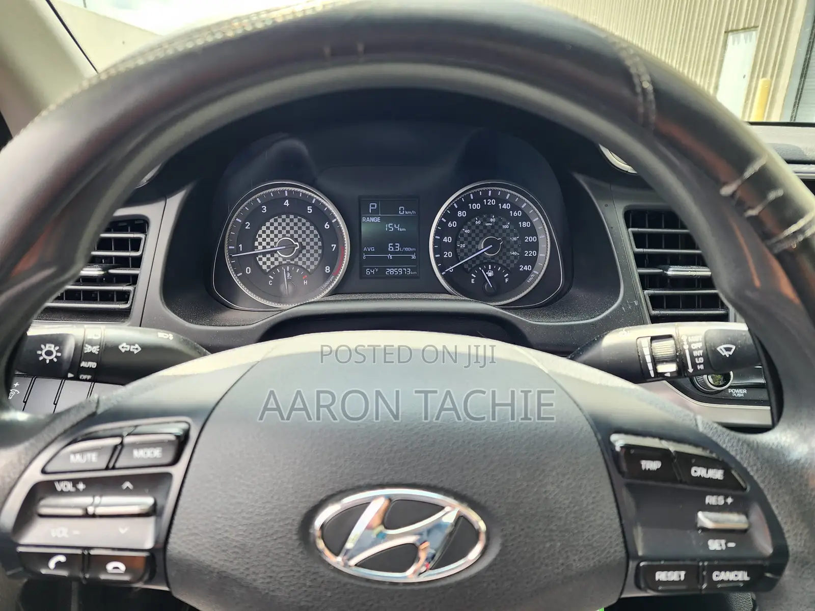 Hyundai Elantra SE 2019 Red