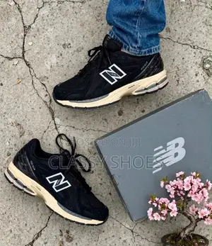 New Balance1906 Suede