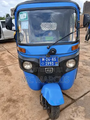 Bajaj RE 2024 Blue