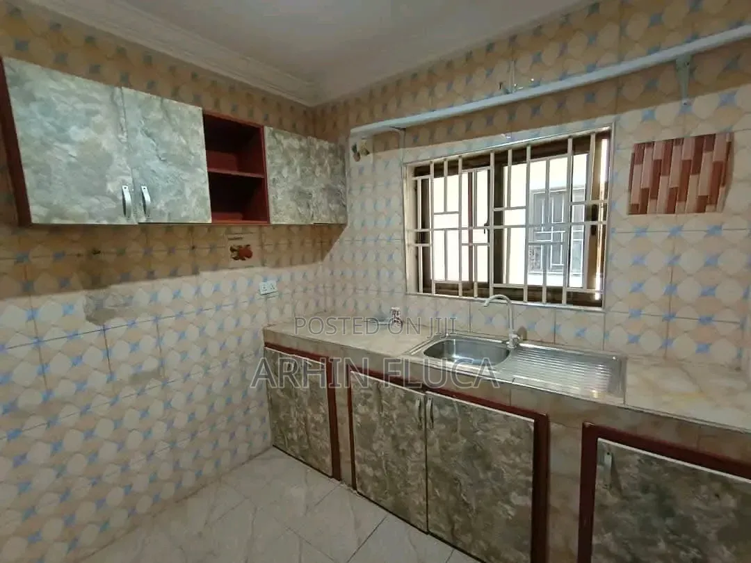 2bdrm Apartment in Ahrin, Ola Achool Area for rent