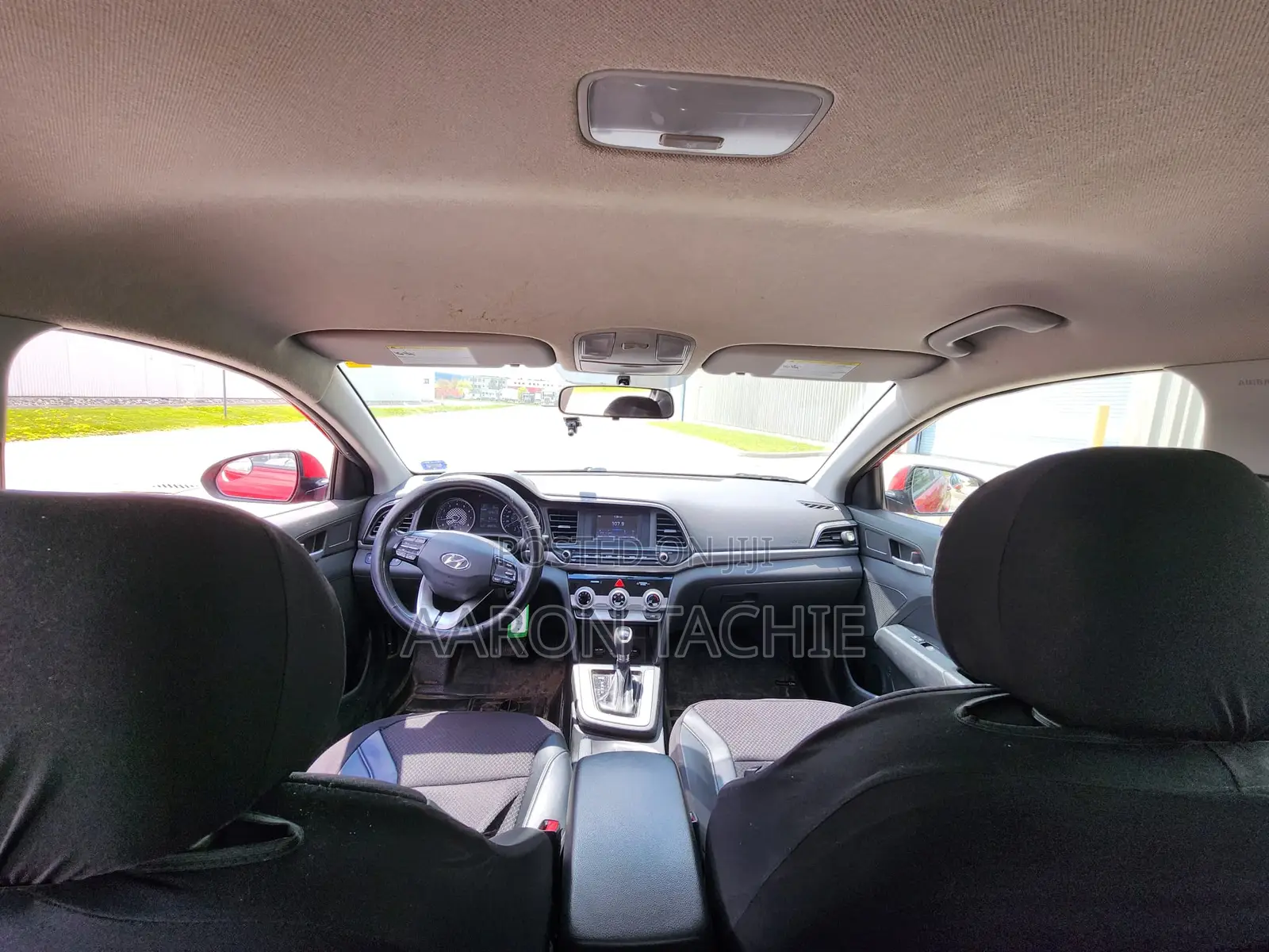 Hyundai Elantra SE 2019 Red