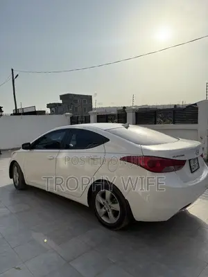 Hyundai Elantra 2013 White
