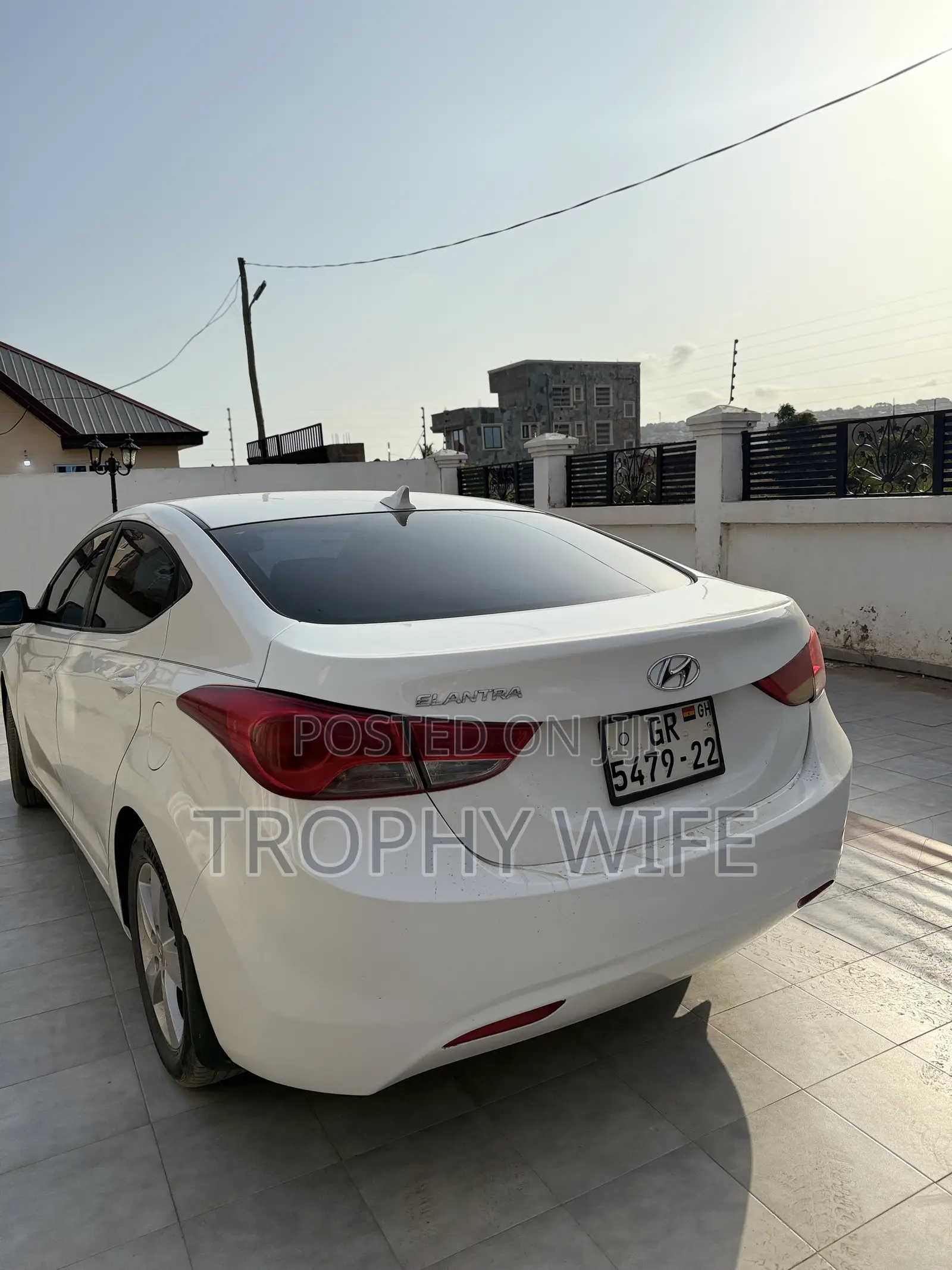 Hyundai Elantra 2013 White