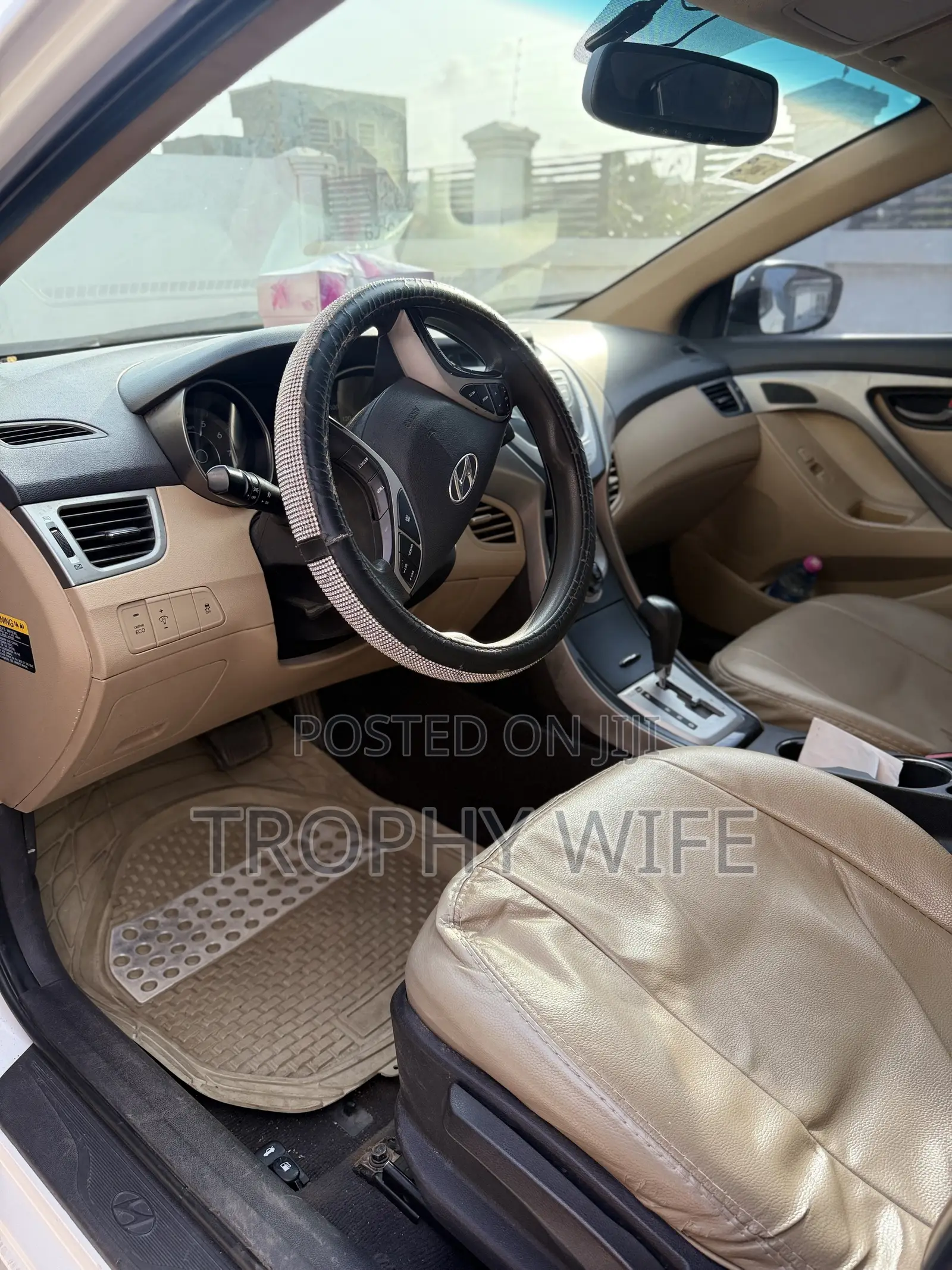 Hyundai Elantra 2013 White