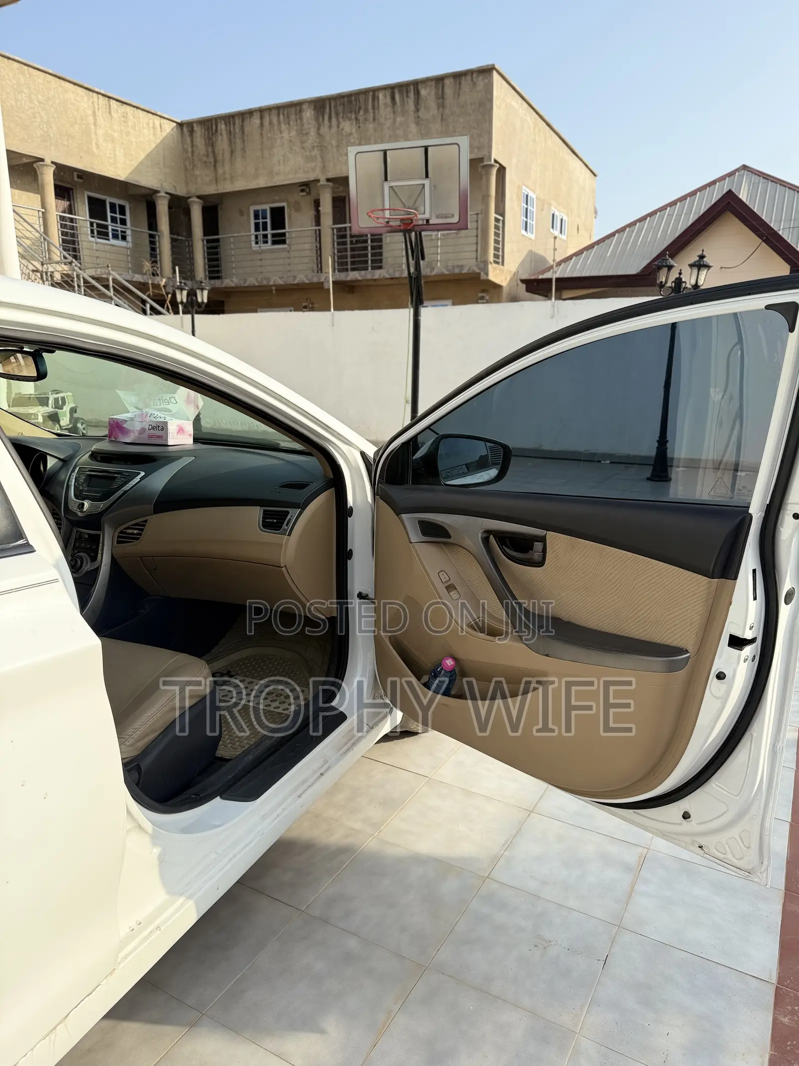 Hyundai Elantra 2013 White