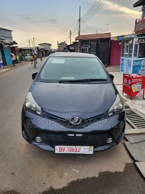 Toyota Vitz 2015 Black