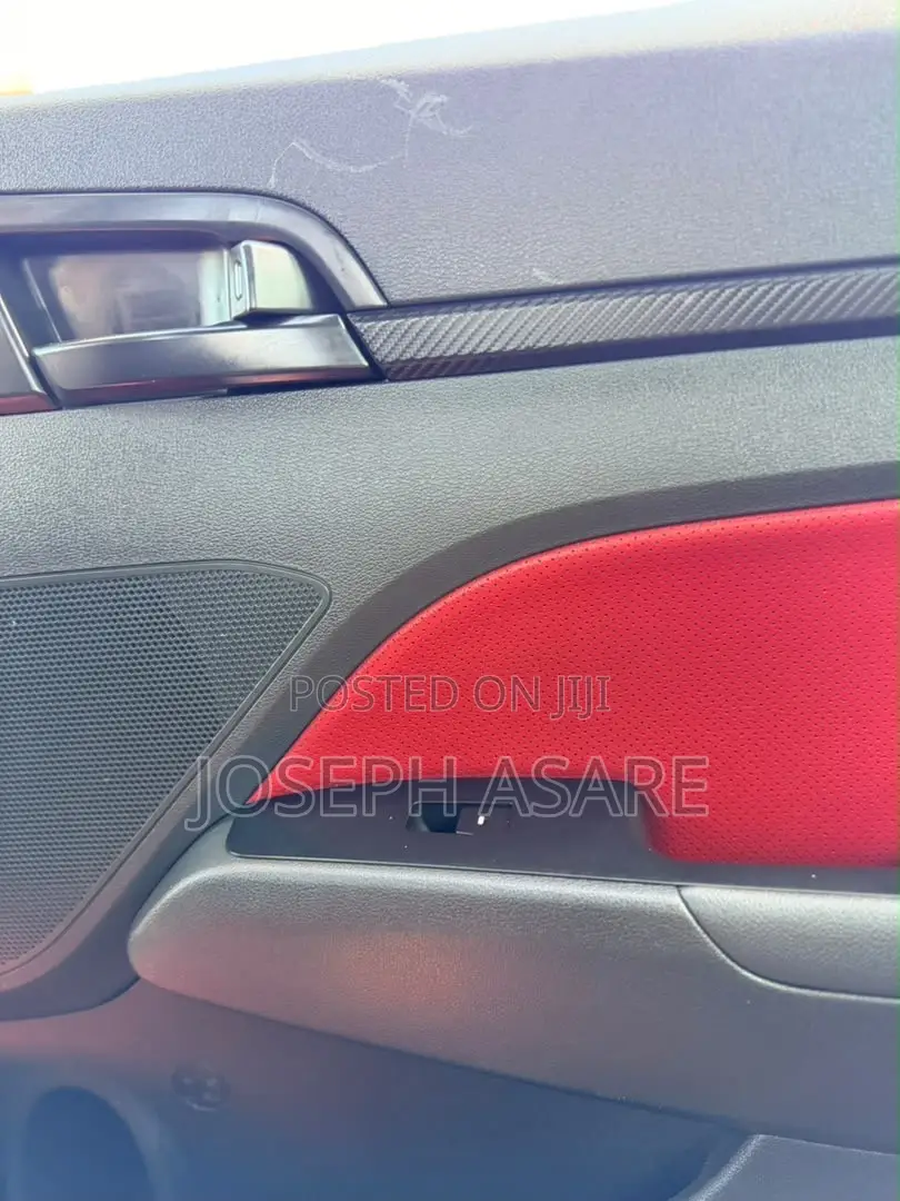 Hyundai Avante 2017 White