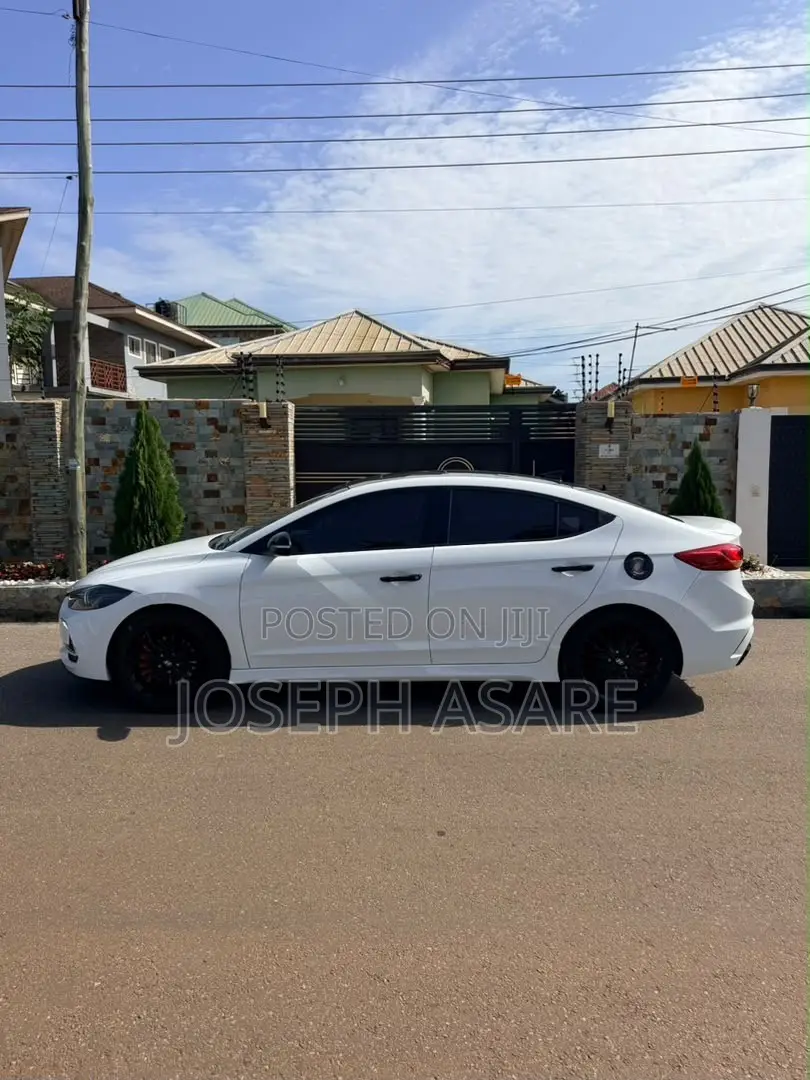 Hyundai Avante 2017 White