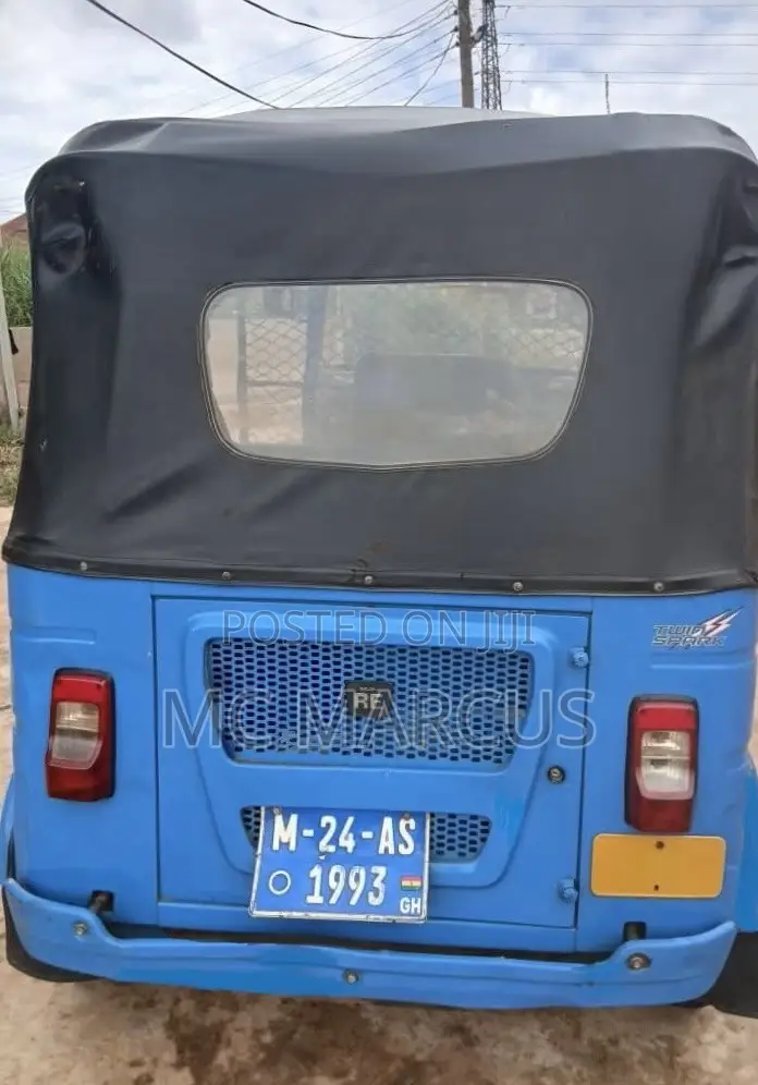 Bajaj RE 2024 Blue