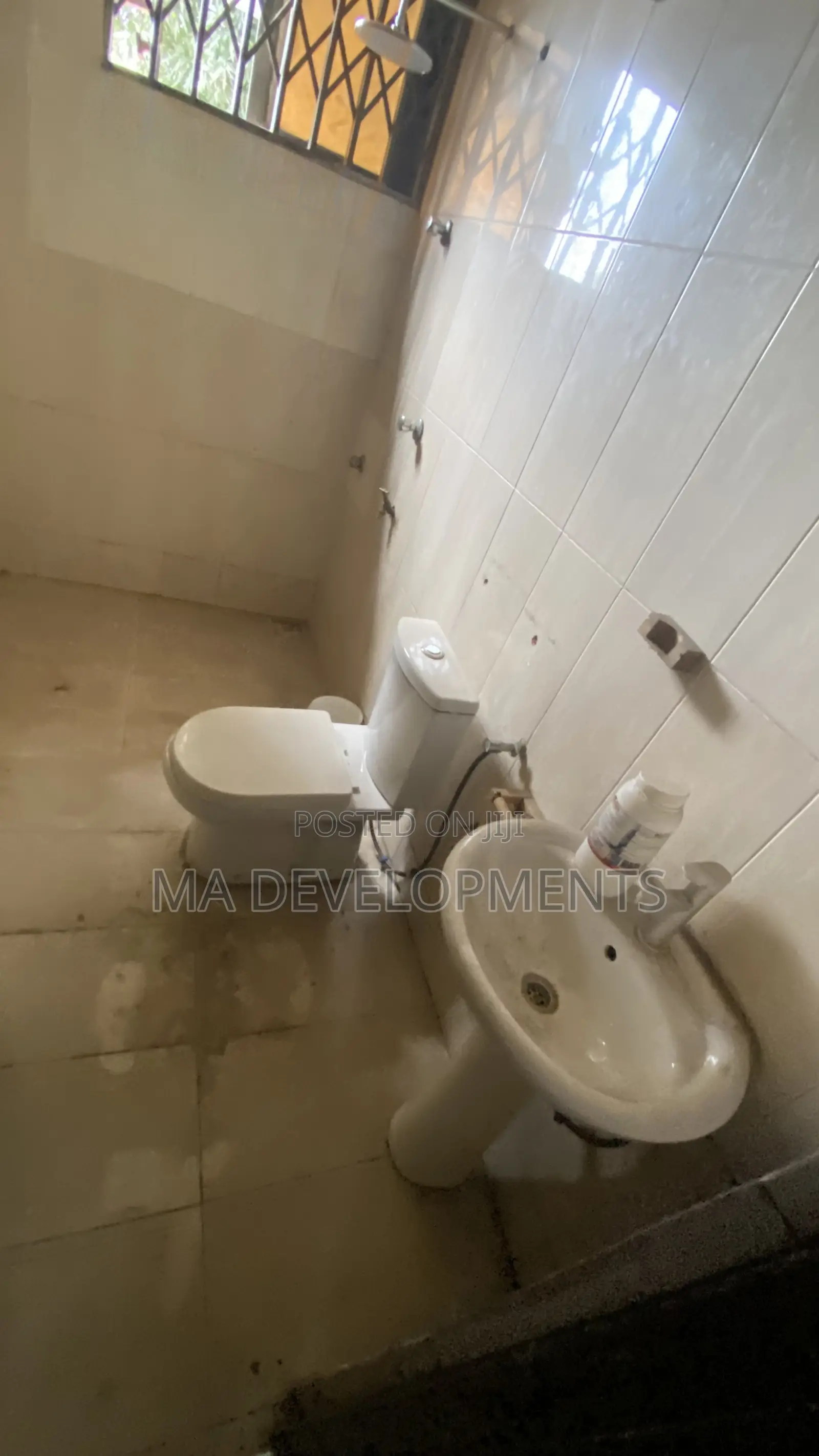 7 Bedroom House Commercial Space for Rent at Achimota