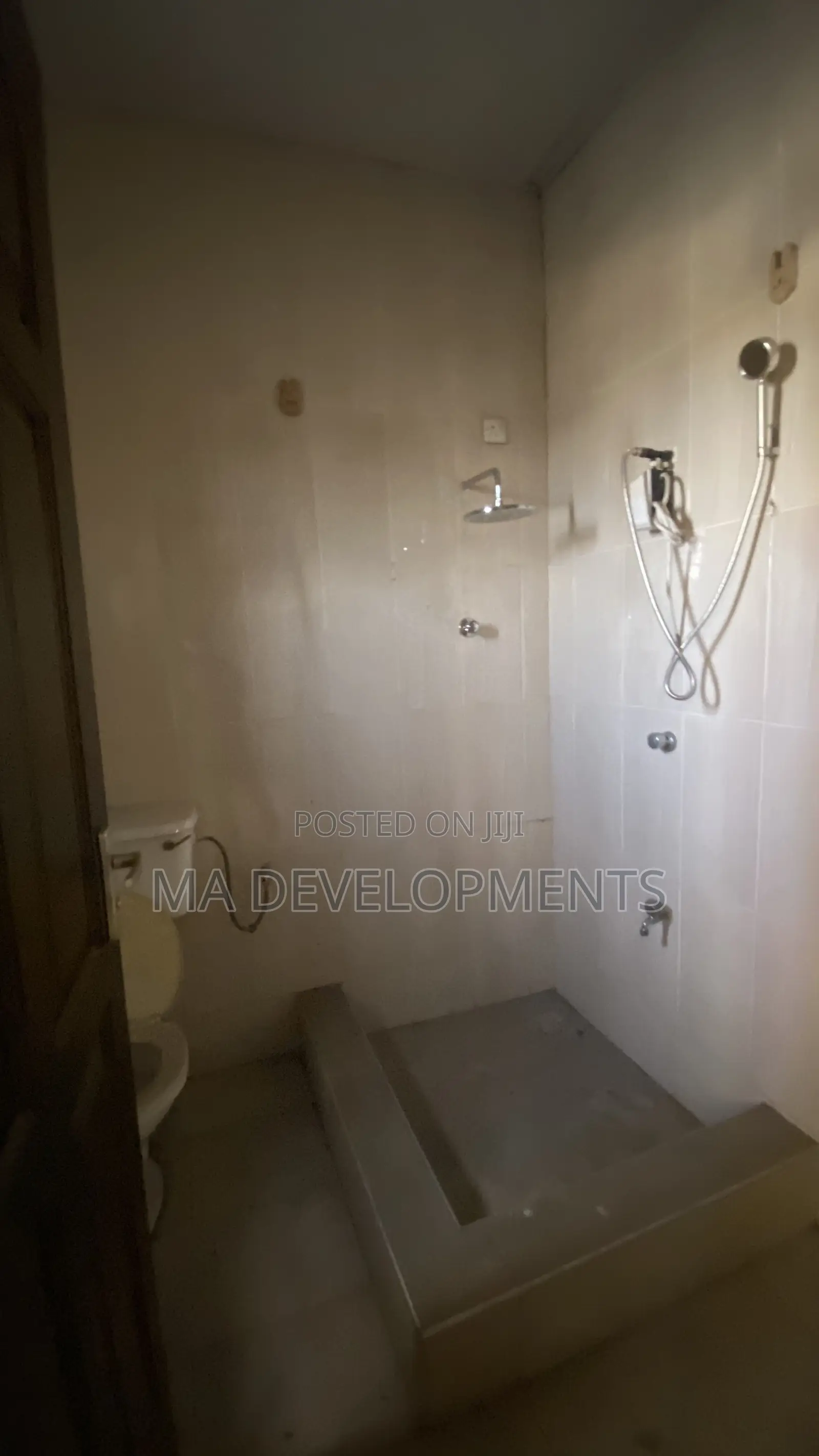 7 Bedroom House Commercial Space for Rent at Achimota