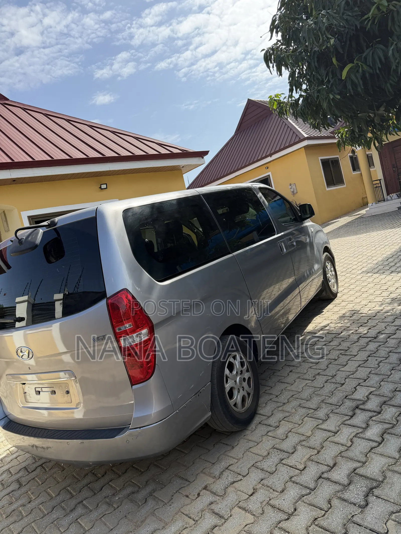Hyundai Starex 2015 Grey