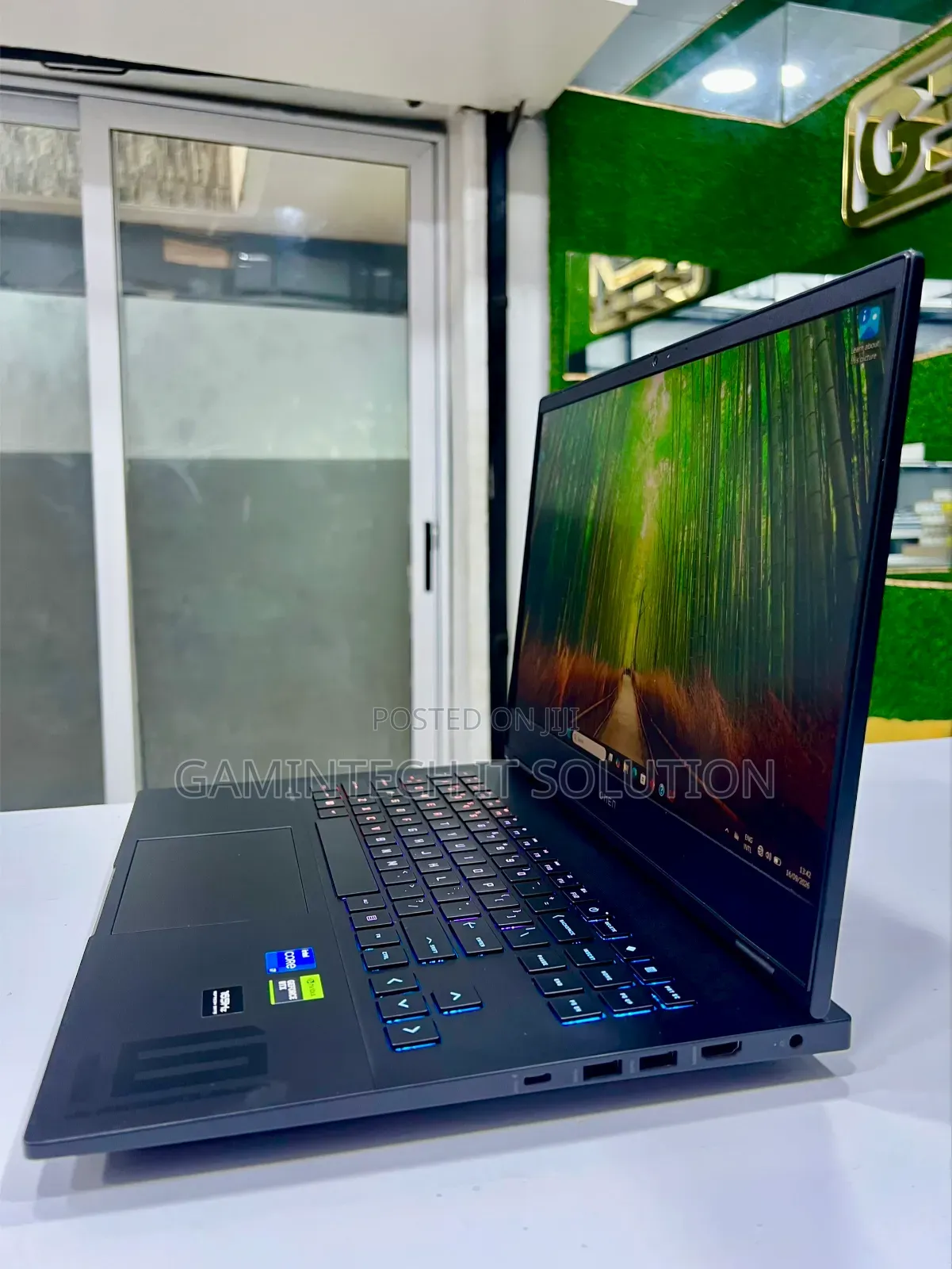 Laptop HP Omen 16 16GB Intel Core i7 SSD 1T