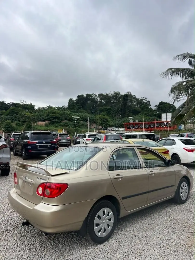 Toyota Corolla 2008 Brown