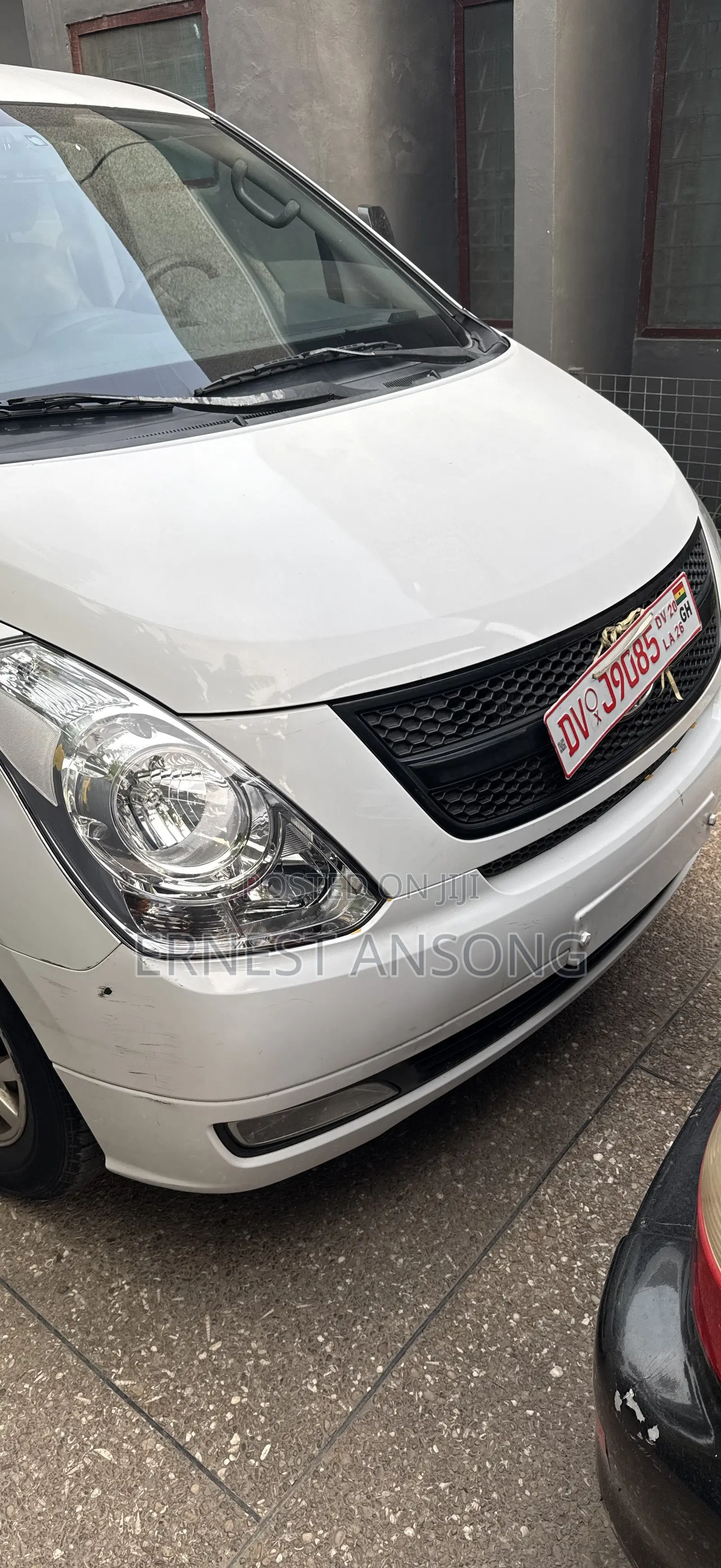 Hyundai Starex 2017 White