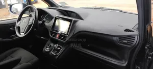 Toyota Voxy Hybrid V 2WD 7-Seater 2014 Black