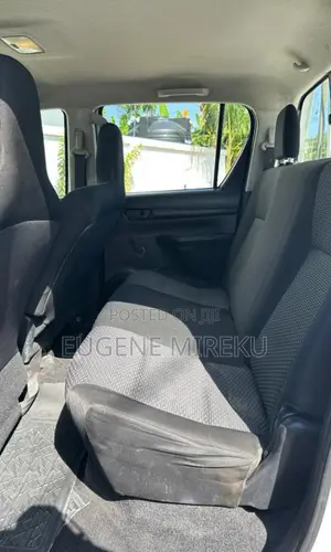 Toyota Hilux 2017 White