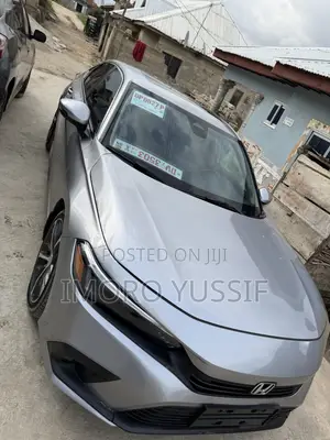 Honda Civic Touring CVT 2023 Silver