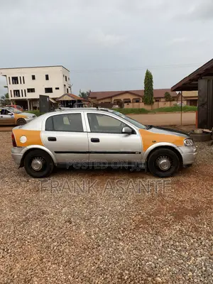 Opel Astra 1.6 Caravan 2006 Silver