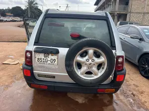 Land Rover Freelander 2000 Silver