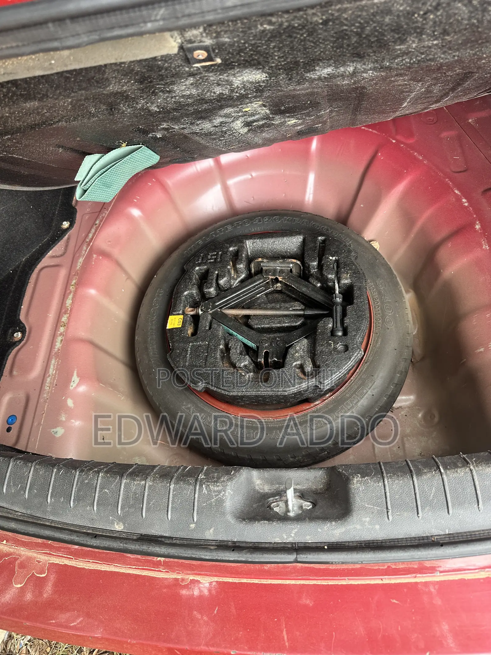 Hyundai Elantra Limited Sedan FWD (2.0L 4cyl 6A) 2017 Red