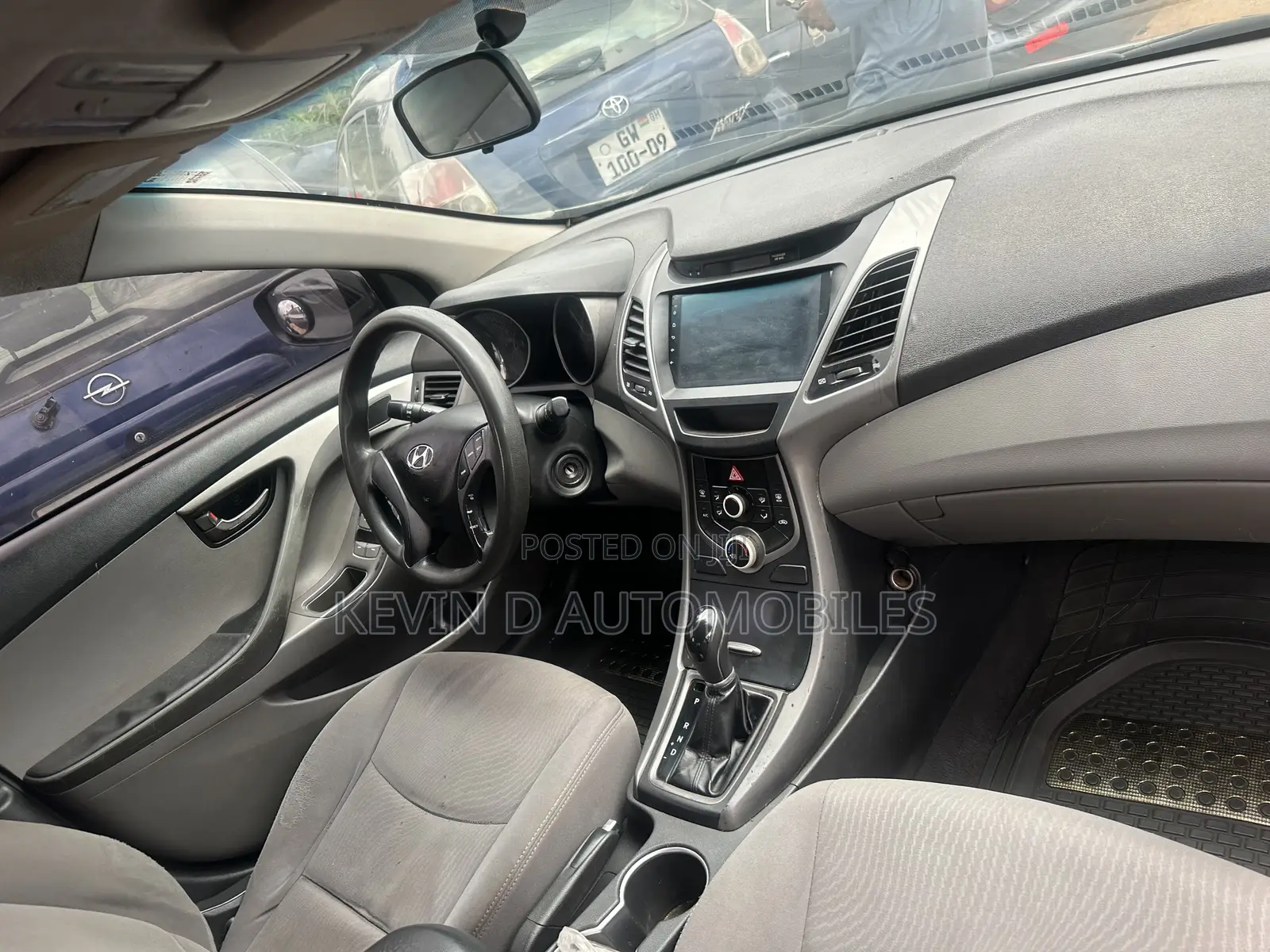 Hyundai Elantra SE 4dr Sedan (1.8L 4cyl 6A) 2015 Gray
