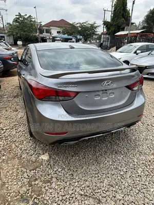 Hyundai Elantra SE 4dr Sedan (1.8L 4cyl 6A) 2015 Gray