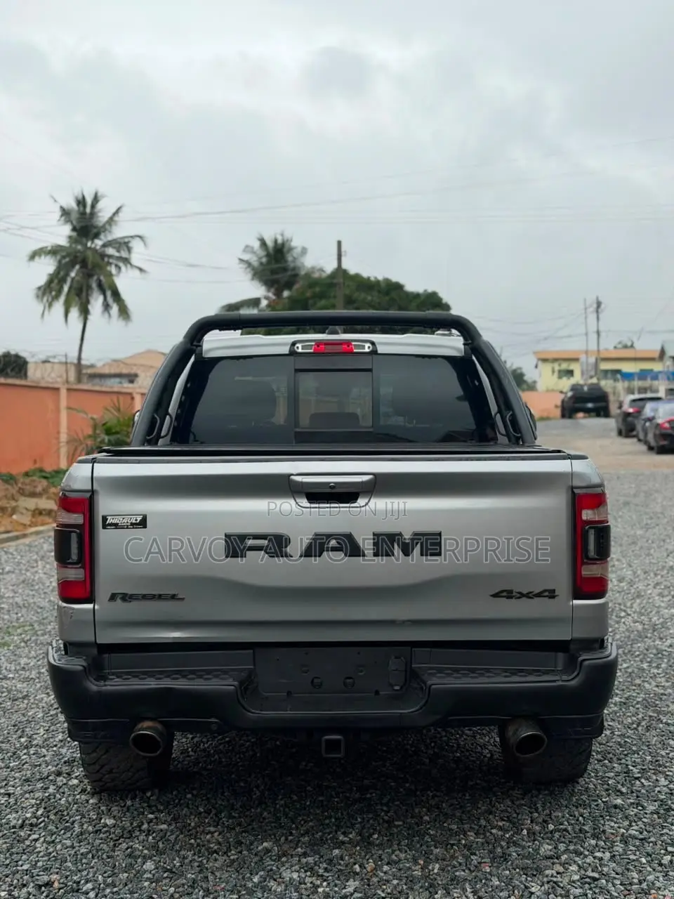 RAM 1500 2022 Gray