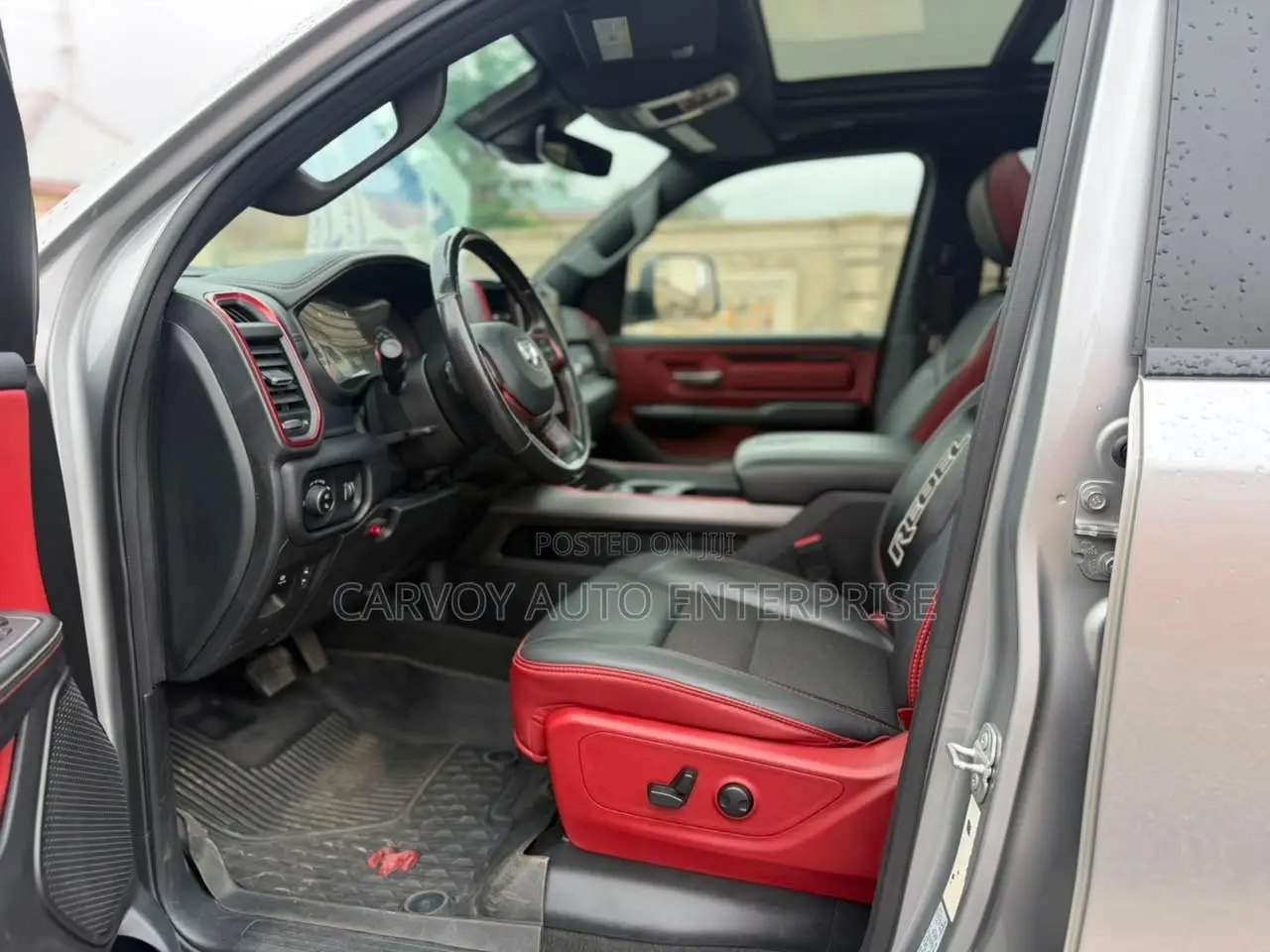 RAM 1500 2022 Gray