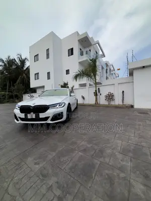 BMW 525i 2019 White
