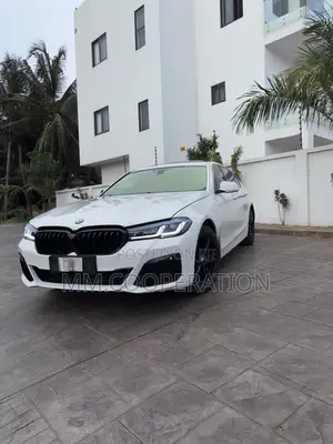 BMW 525i 2019 White