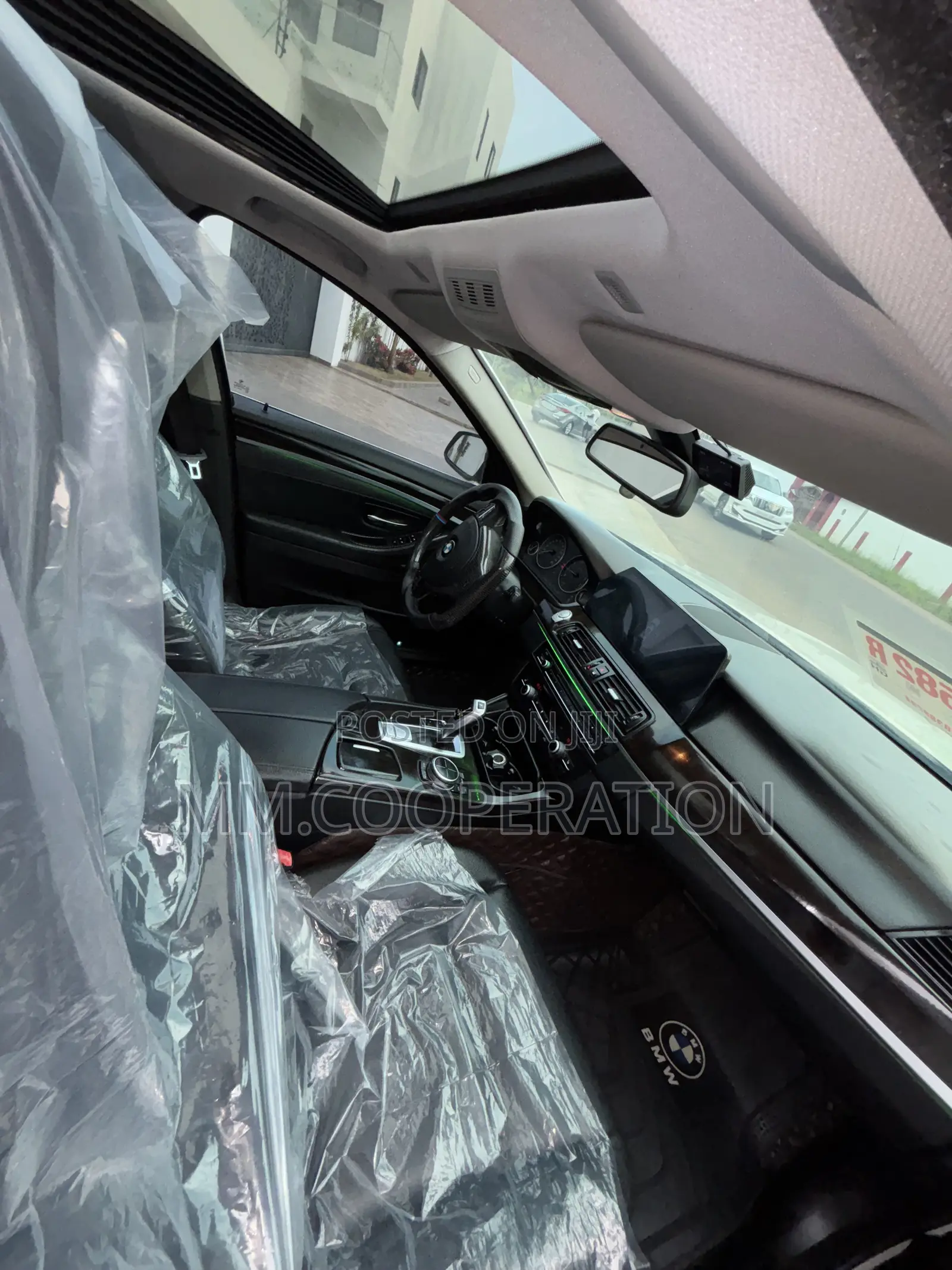 BMW 525i 2019 White