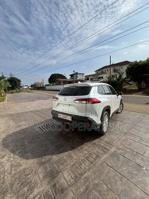 Toyota Frontlander 2.0 Hybrid FWD 2022 White