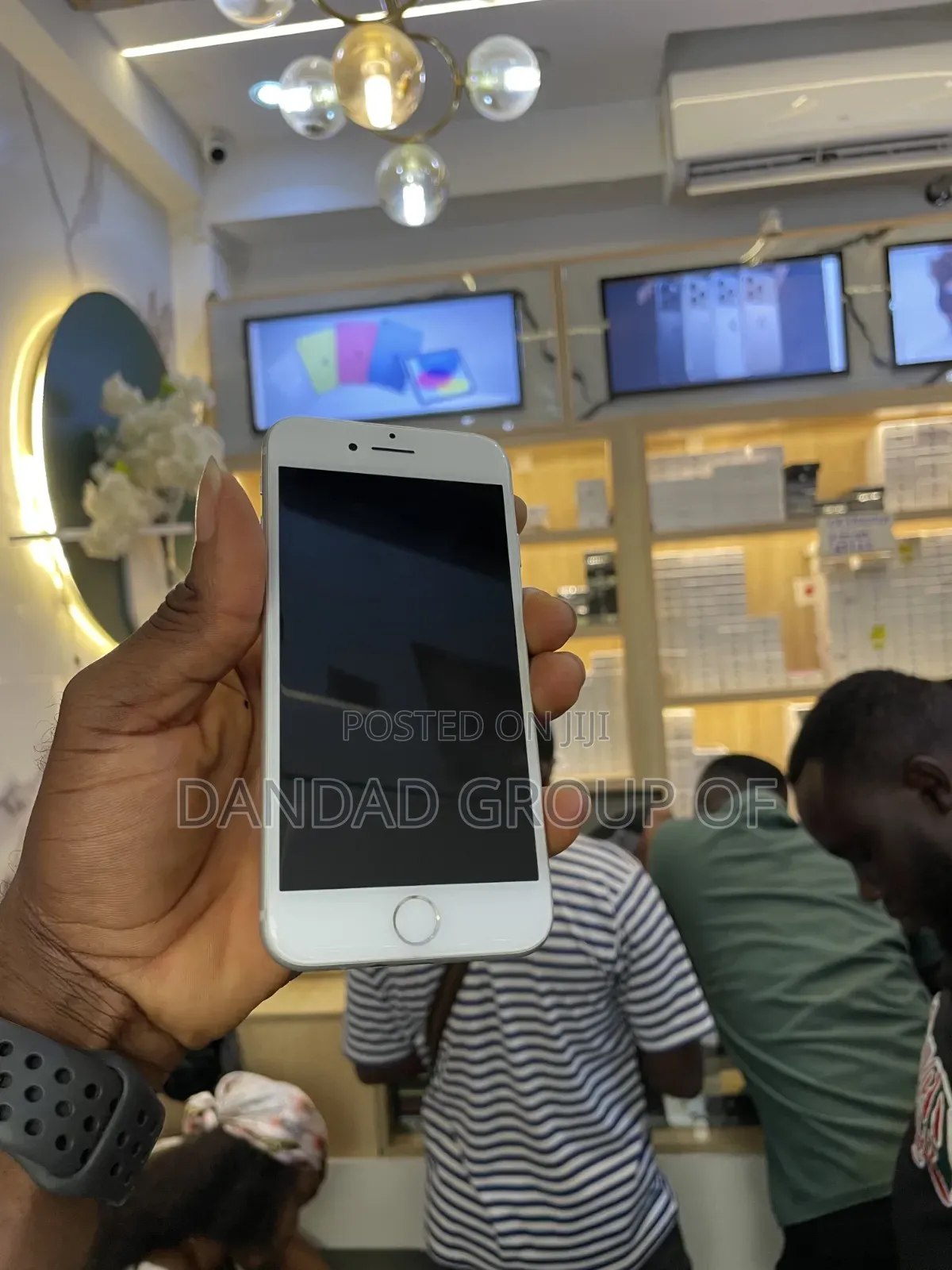 New Apple iPhone 7 32 GB Silver