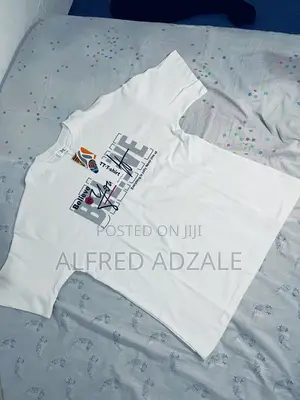 Snow White Shirt - L