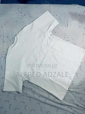 Snow White Shirt - L