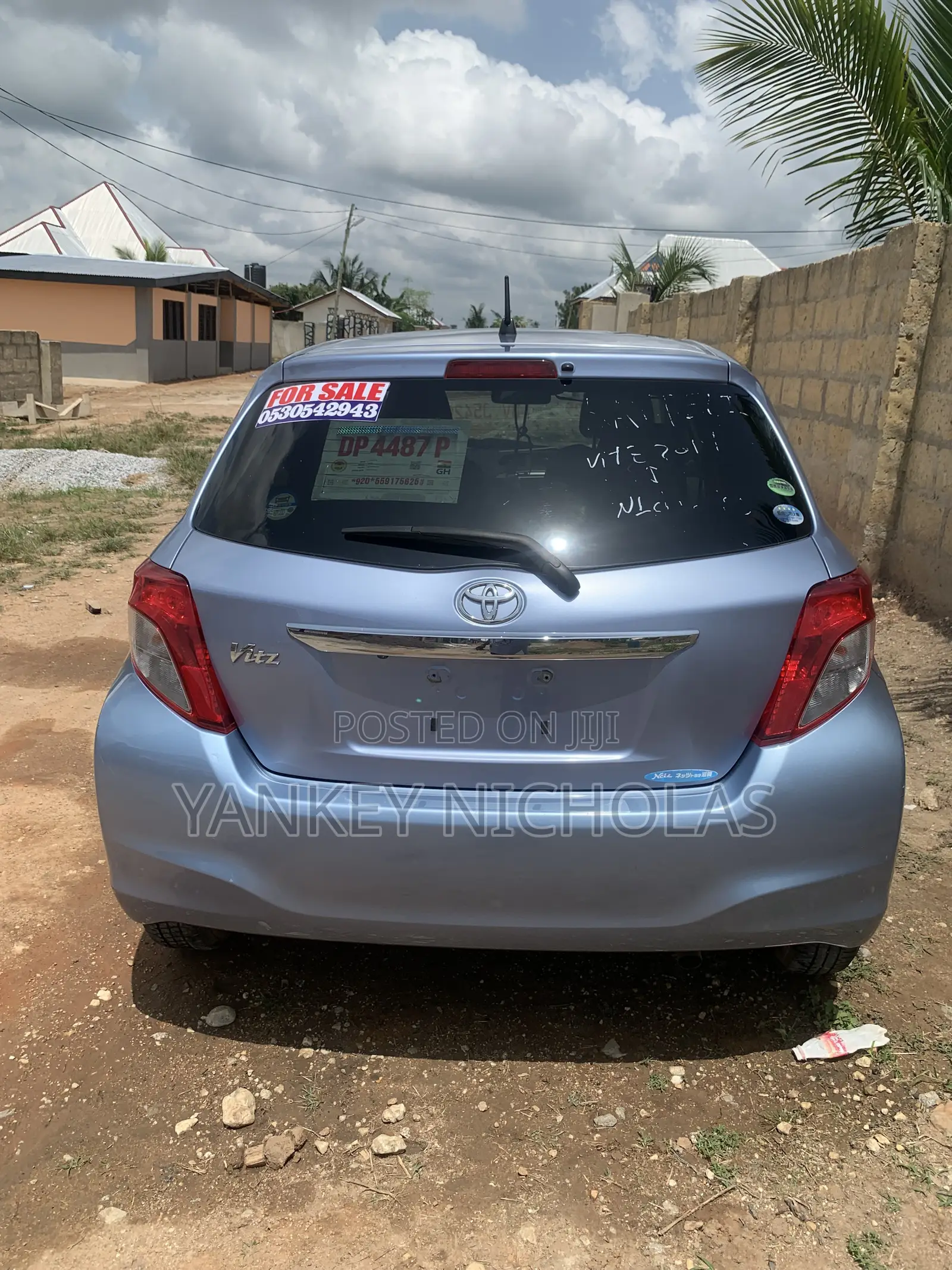 Toyota Vitz 1.3 AWD 5dr 2014 Blue