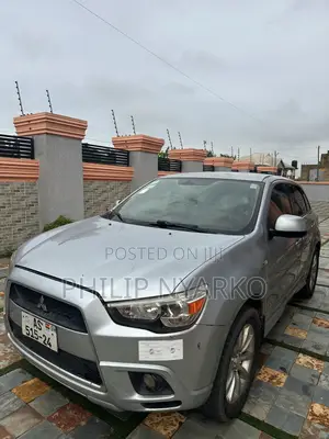 Mitsubishi Outlander Sport ES 2011 Silver