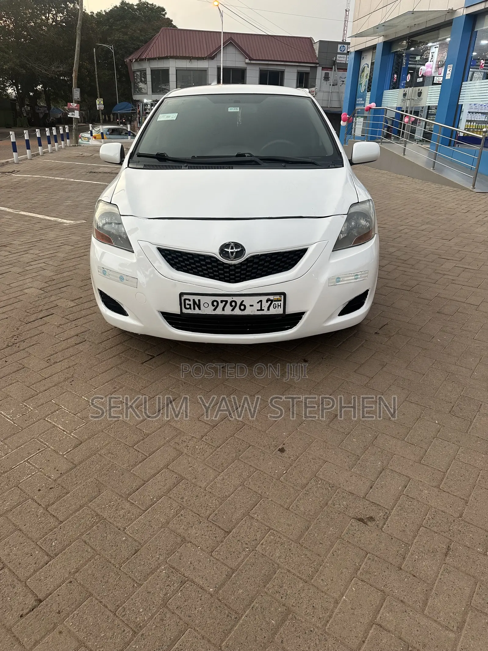 Toyota Yaris 2010 White