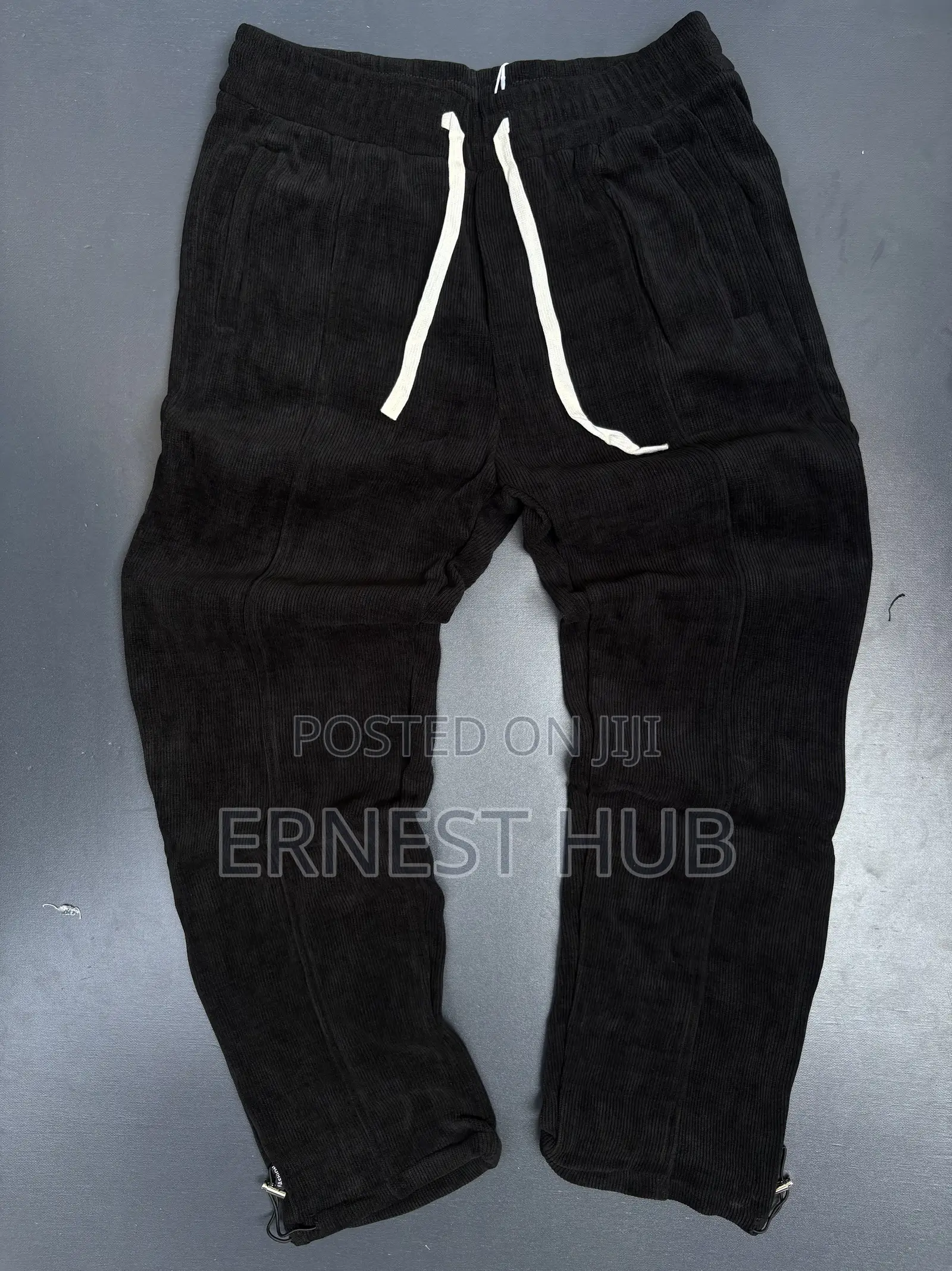 Hard Joggers and Side Pocket
