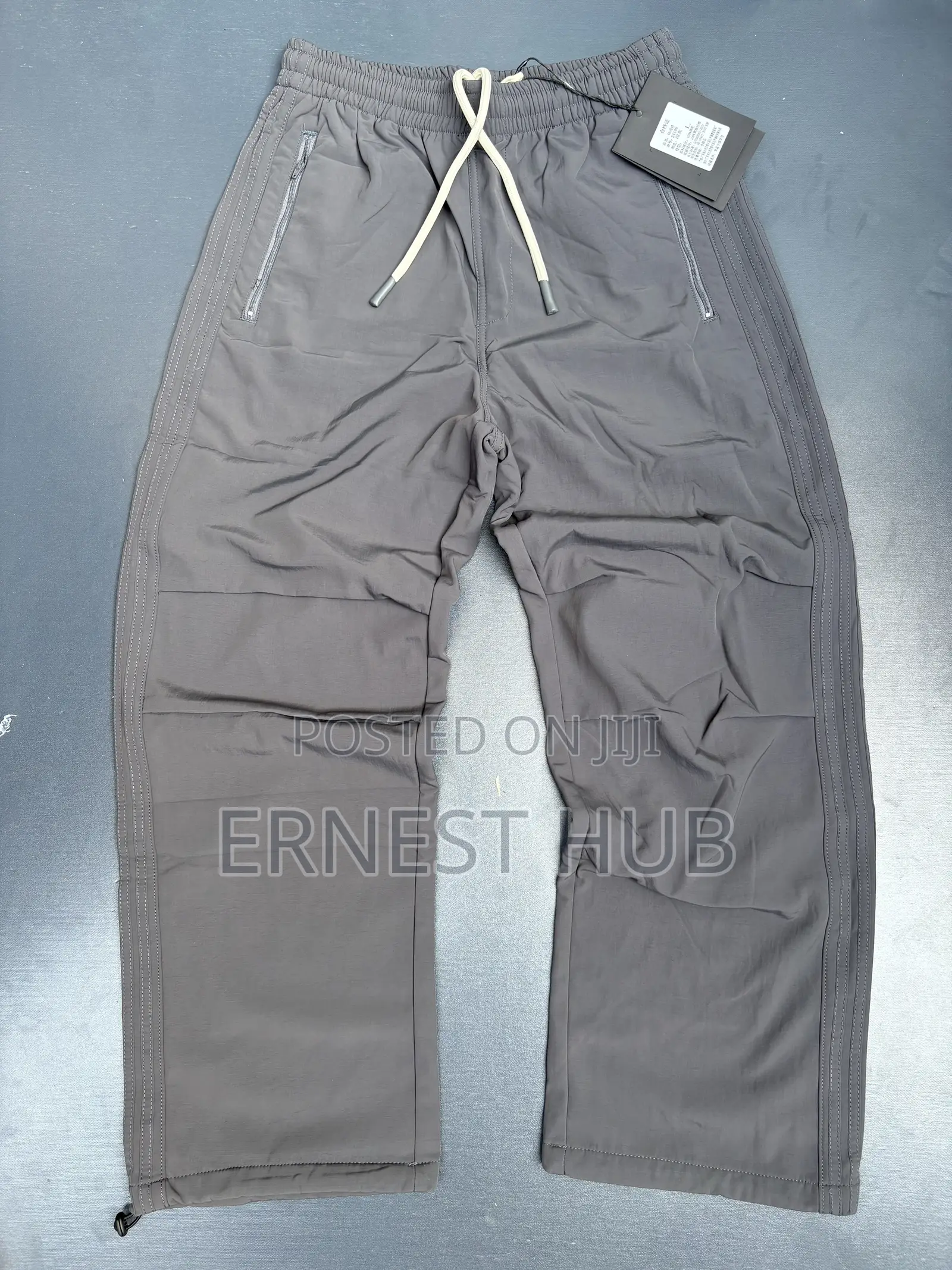 Hard Joggers and Side Pocket
