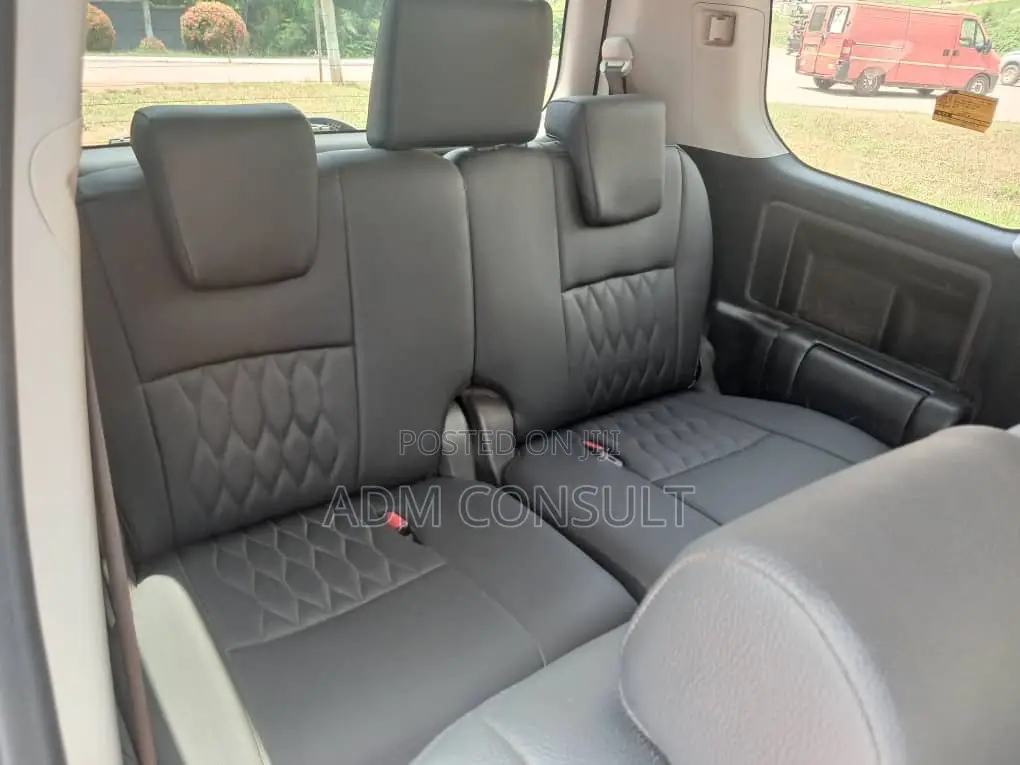 Toyota Voxy 2013 Black