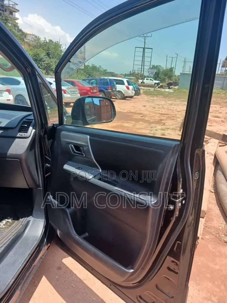 Toyota Voxy 2013 Black
