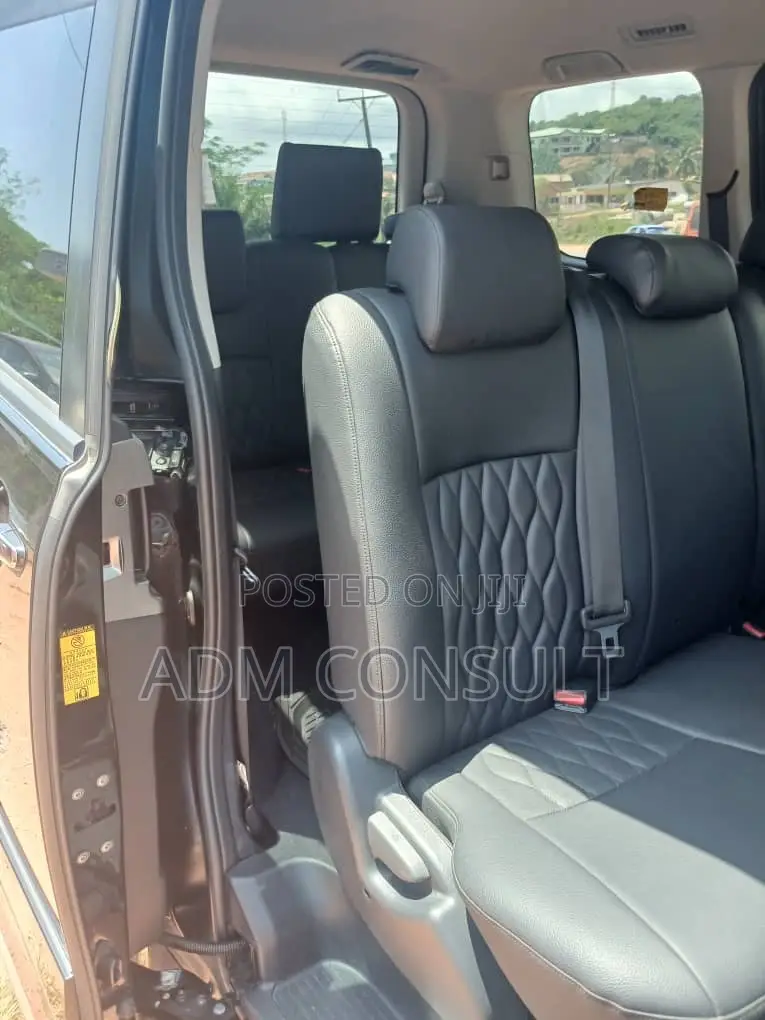 Toyota Voxy 2013 Black