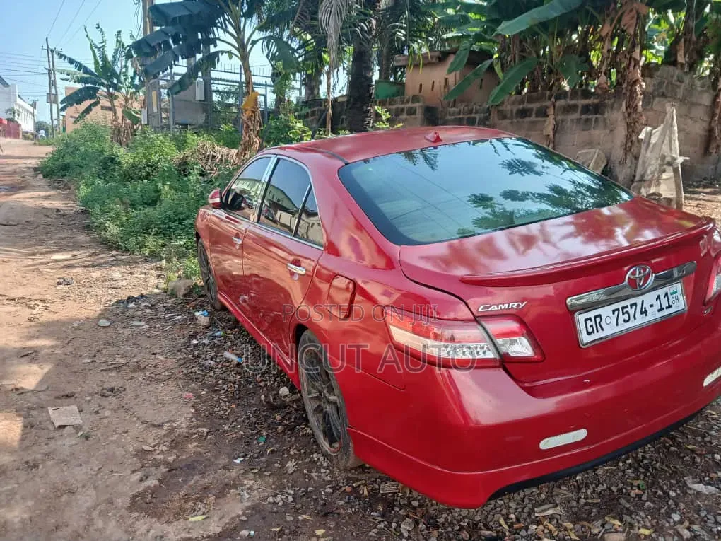 Toyota Camry 2010 Red