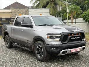 RAM 1500 Rebel Crew Cab 5.6 ft SB 2023 Silver