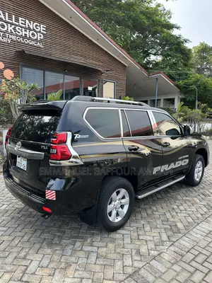Toyota Land Cruiser Prado 3.0 D-4D (172 Hp) 2014 Black