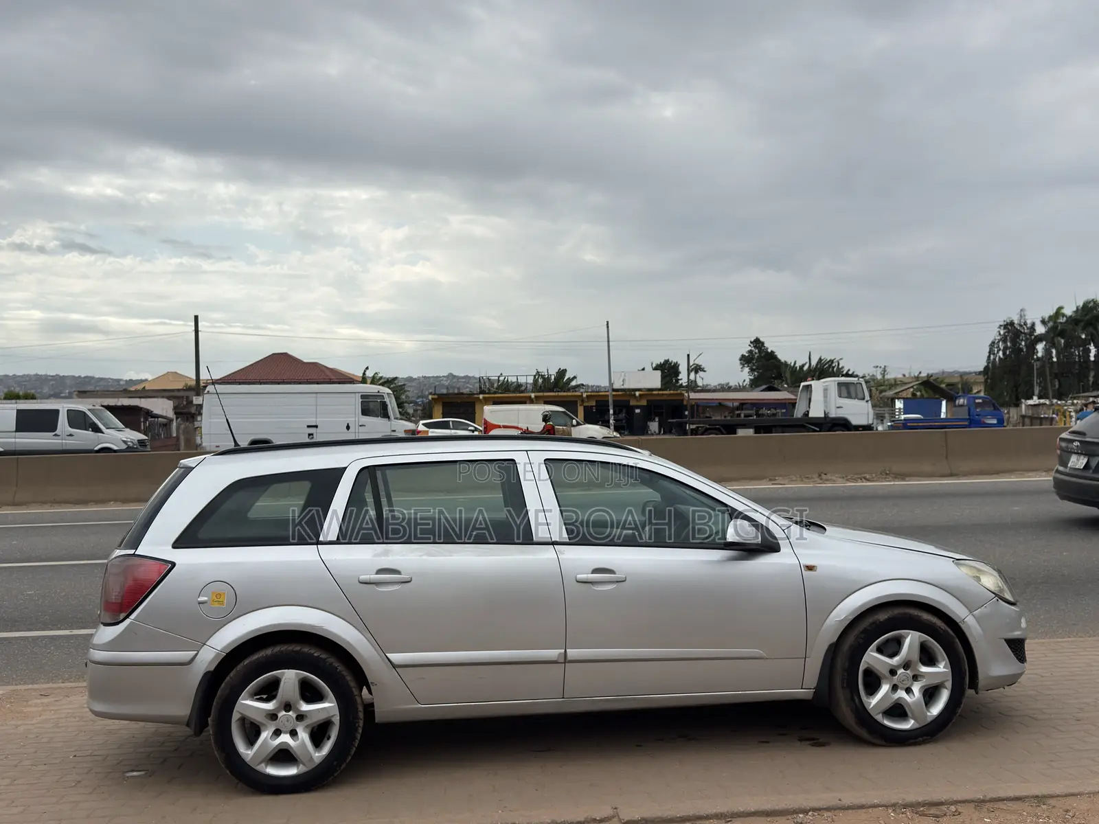 Opel Astra 1.9 CDTi Enjoy 2011 Silver