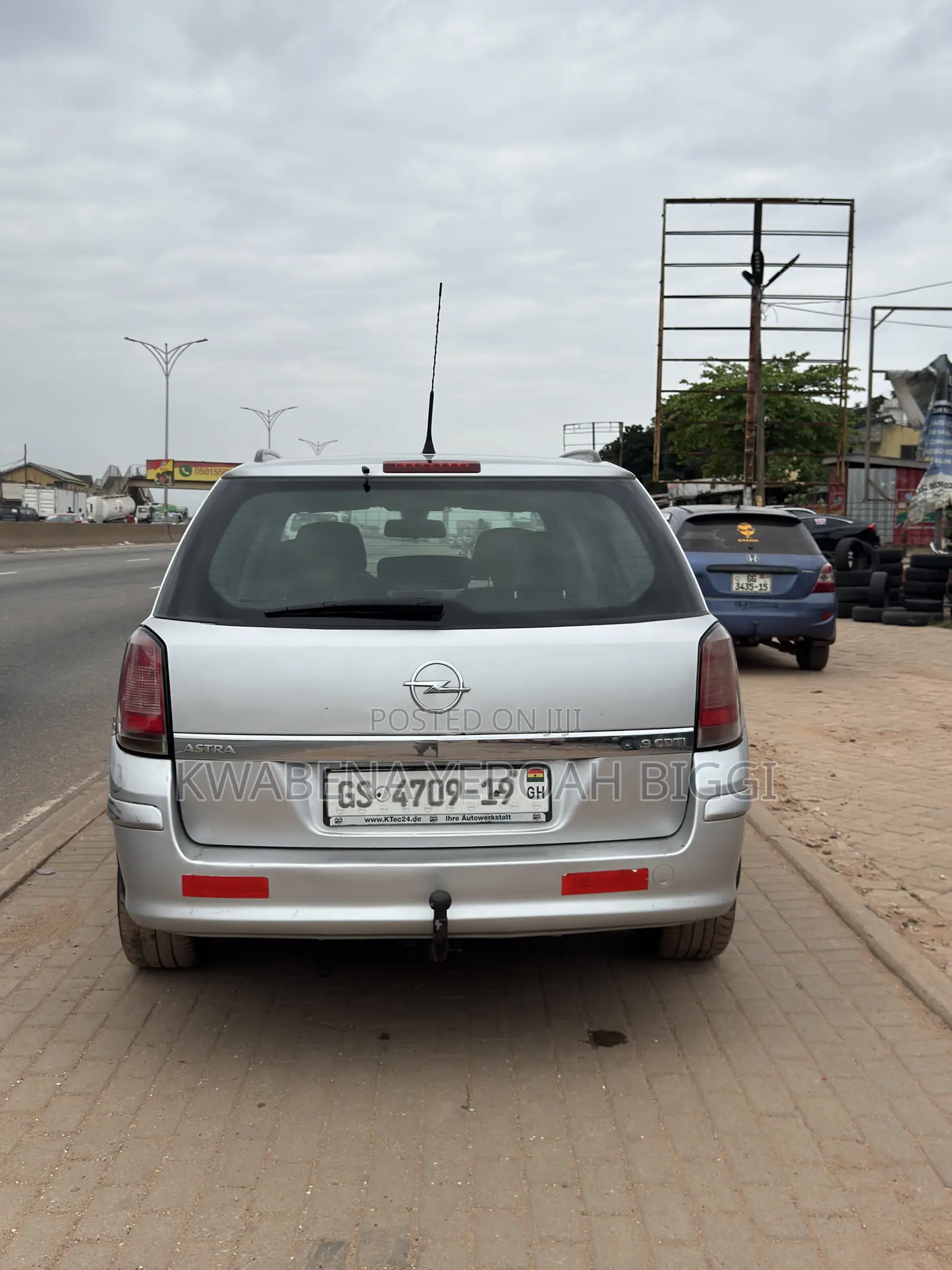 Opel Astra 1.9 CDTi Enjoy 2011 Silver